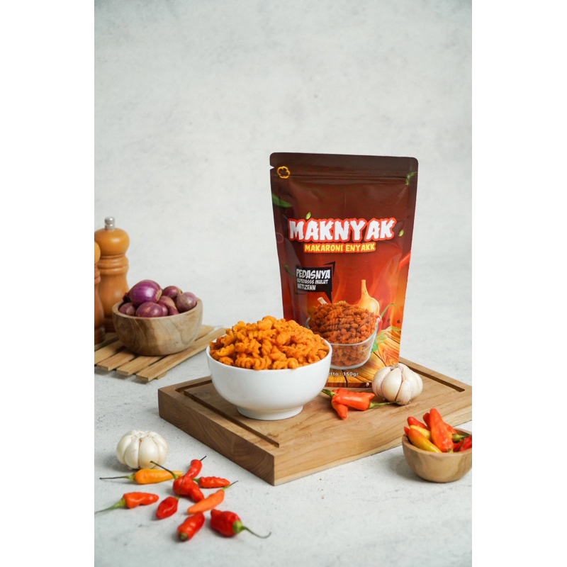 

maknyak (makaroni enyakk) the balinese