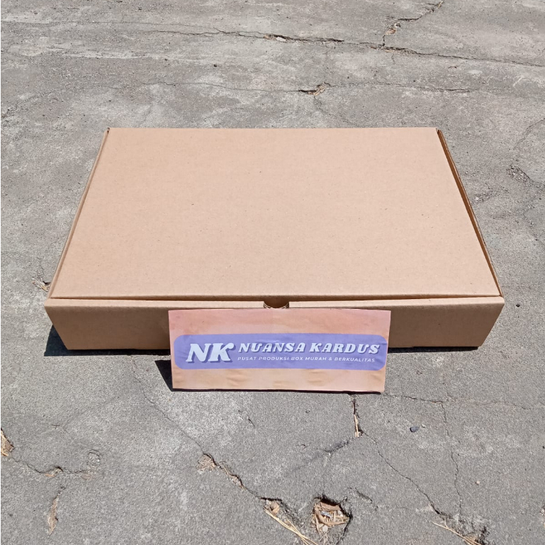 

BOX KARDUS DUS 30x20x5 cm Polos / Die Cut / Box Hampers / Box Gift / Box Hantaran / Box Kemasan (10 PCS)