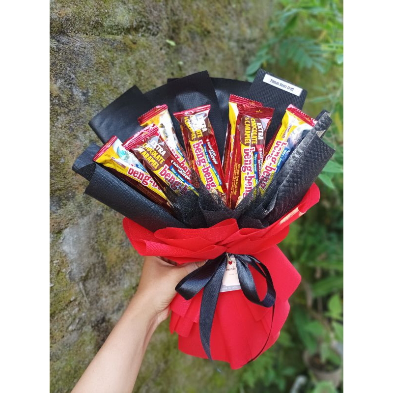 

Buket snack wisuda murah