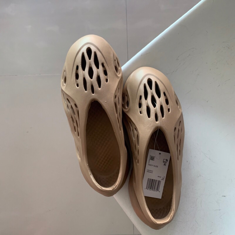 YEEZY SLIDE FOAM BROWN