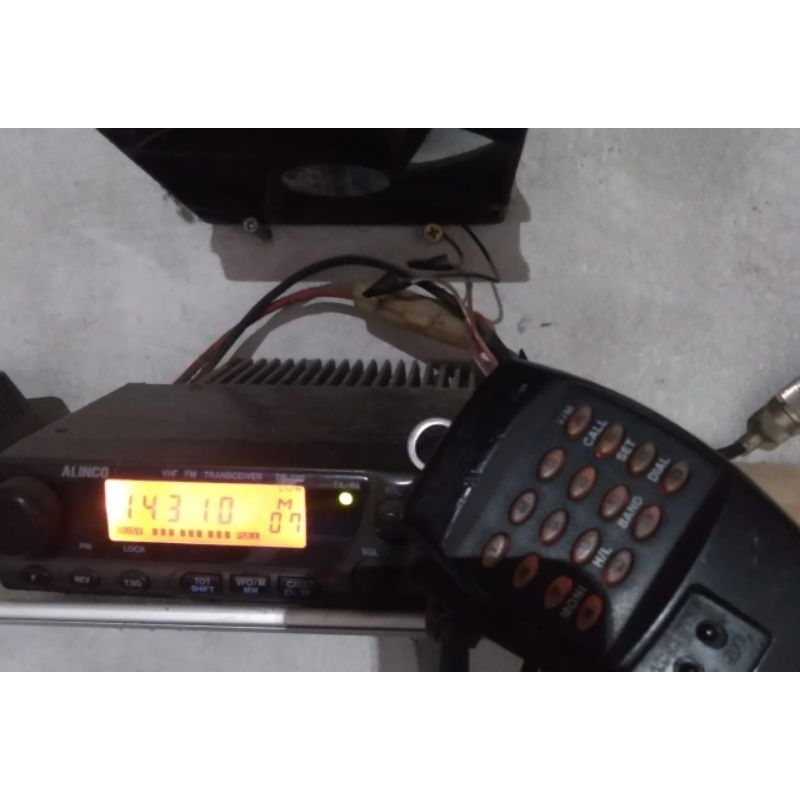 Radio RIG Alinco DR-130