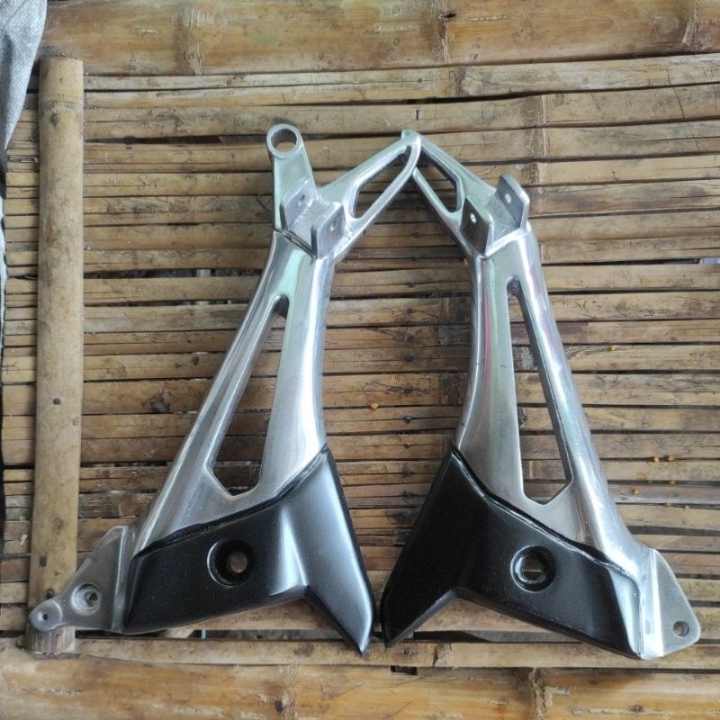 POSTEP BOSTEP SUPRA 125 ATAU REVO LAMA KANAN KIRI
