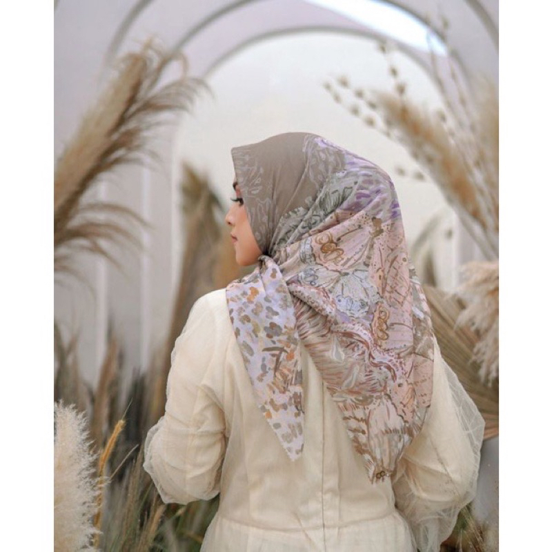 Preloved Buttonscarves farsha