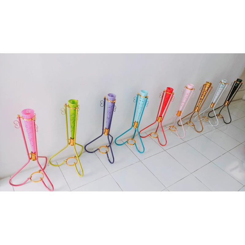 POT STANDING BESI UNTUK BUNGA SUDUT / POT CORONG