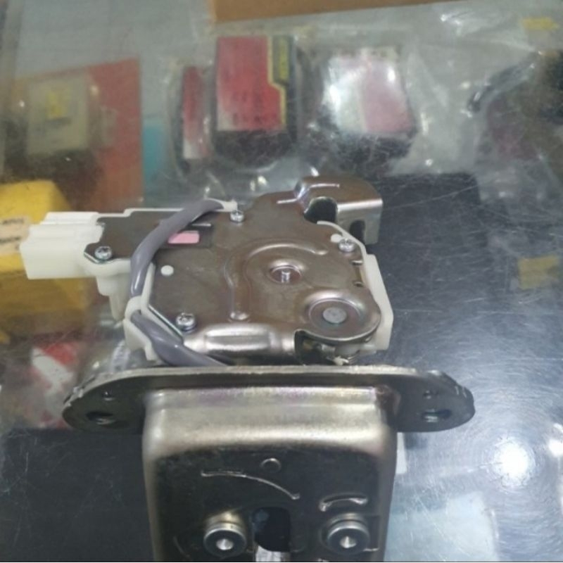 door lock doorlock mekanis kunci pintu belakang bagasi Honda jazz RS