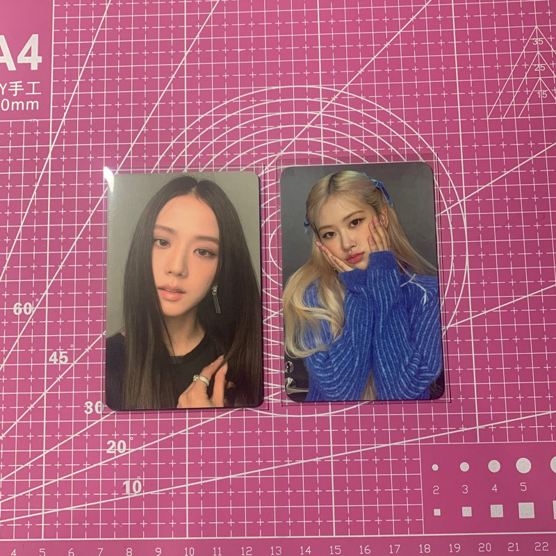 Jisoo and Rosé KTOWN4U Photocards