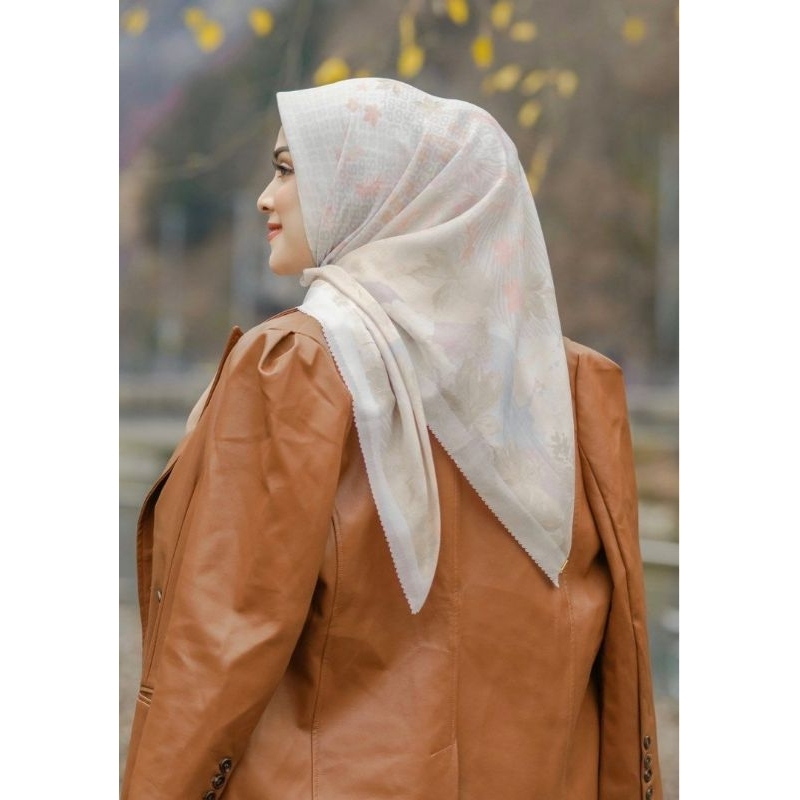 Buttonscarves Iseltwald Snow