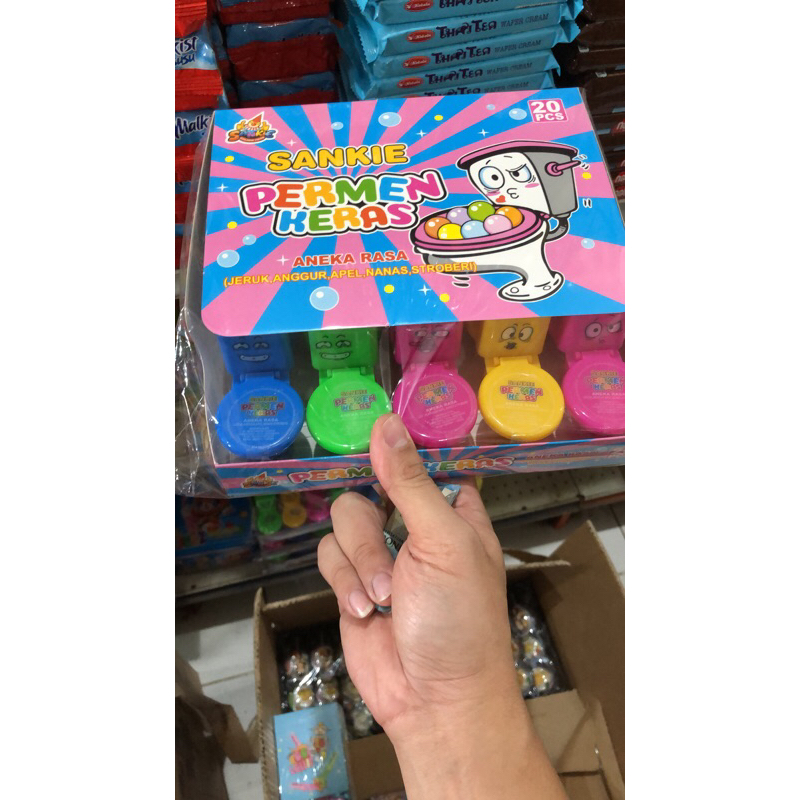 

SANKIE CLOSET BOX ISI 20 Bungkus