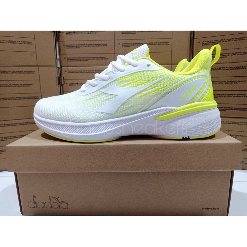 Sepatu Diadora Gemini White Original BNIB Resmi