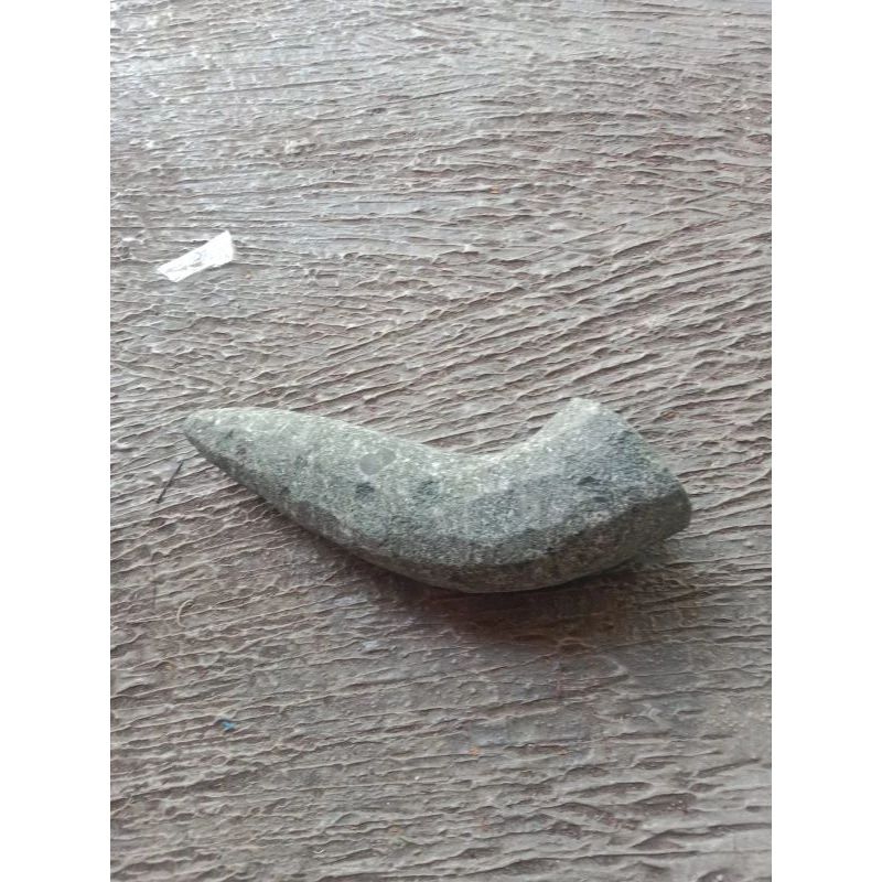 ulekan batu ukuran jumbo