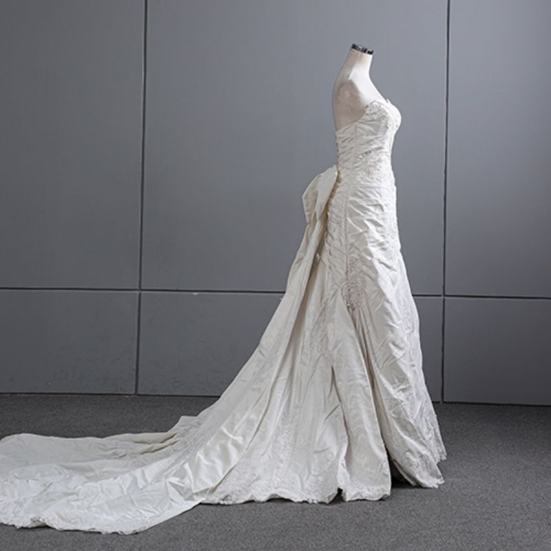 Gaun pengantin preloved wedding dress second
