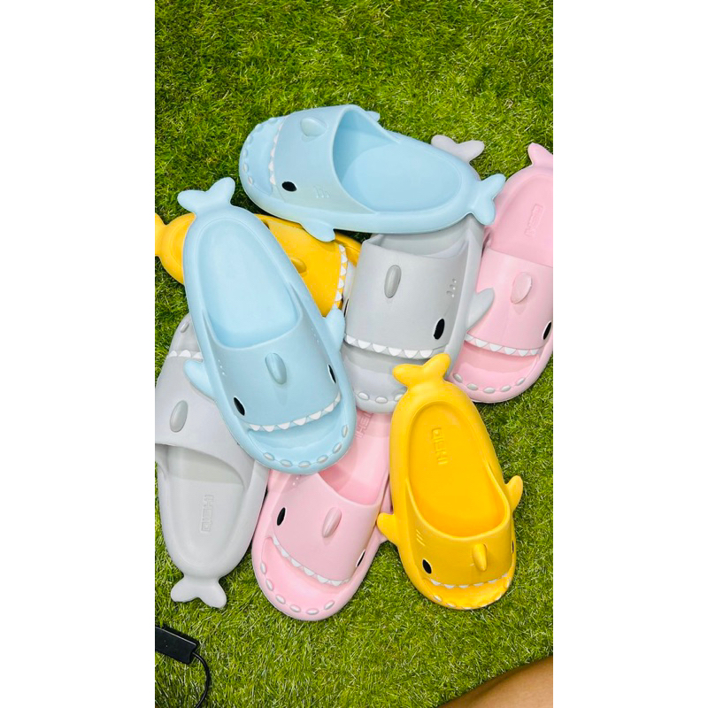 QISHI-Sandal Model Hiu Jungkook