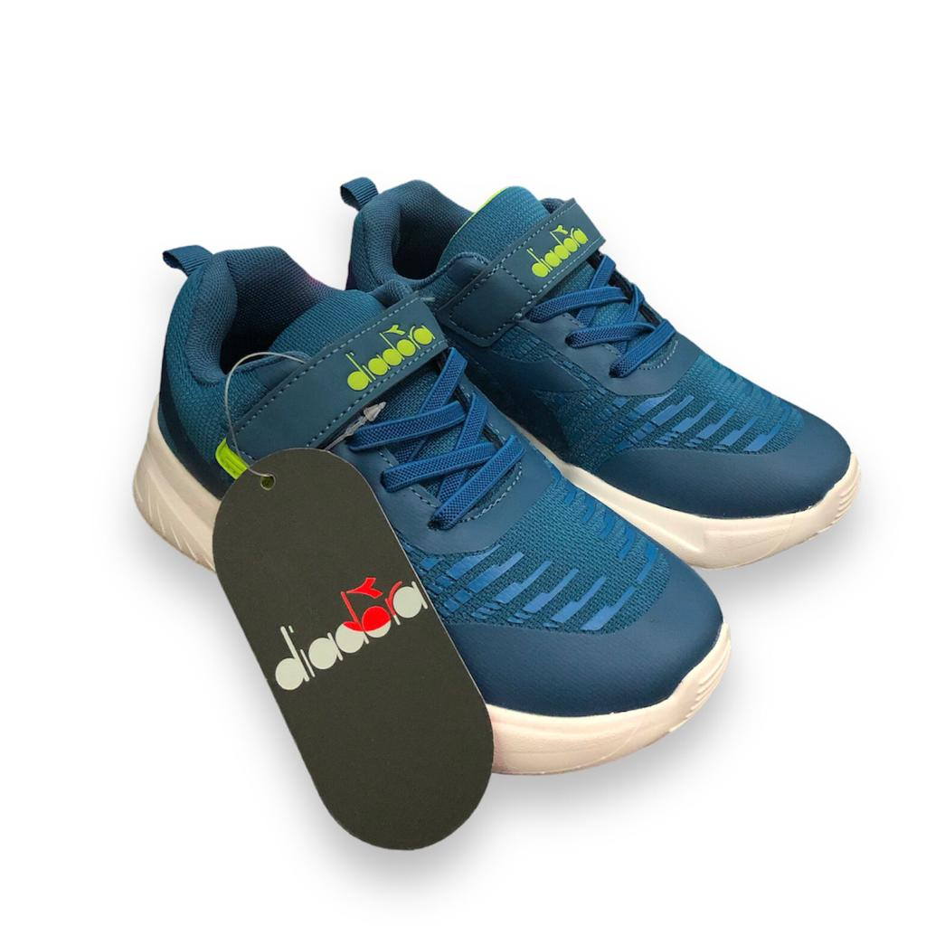 SEPATU RUNNING ANAK ANAK DIADORA