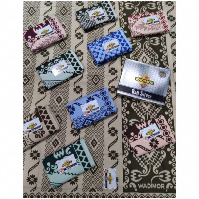 Kain sarung Wadimor Bali Silver