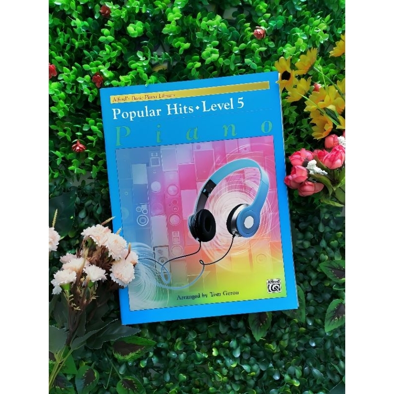 menjual buku piano popular hits level 5, buku musik, buku piano pop
