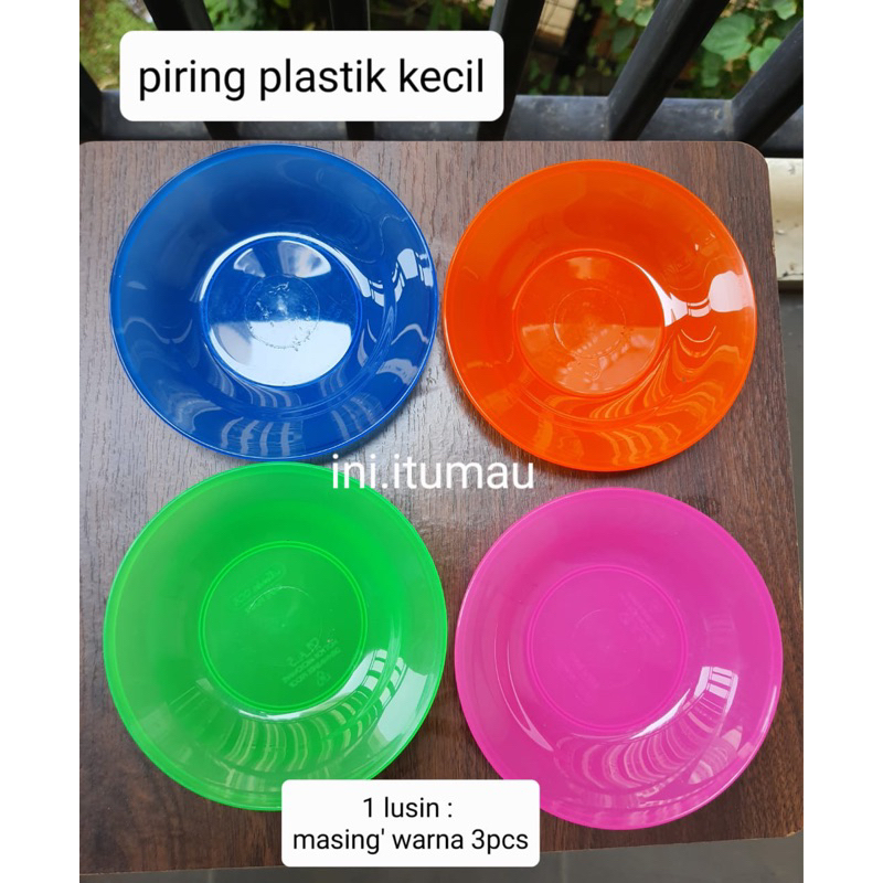 PIRING PLASTIK WARNA WARNI 1 LUSIN  PIRING TATAKAN GELAS KOPI PANAS