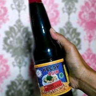 

Kecap Asin Cap sinar Mentari netto 600ml