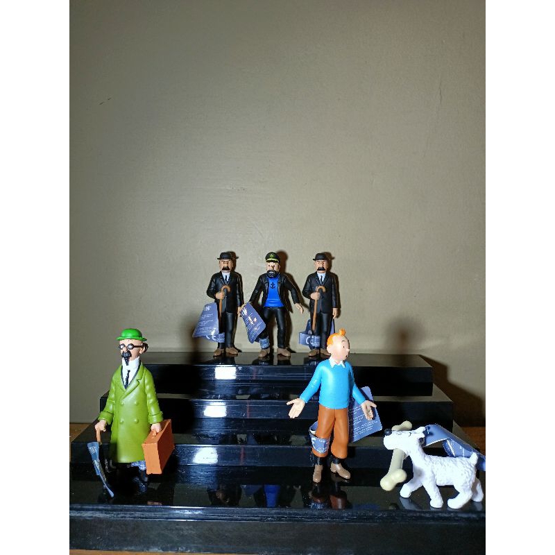 action figure tintin isi 6 buah