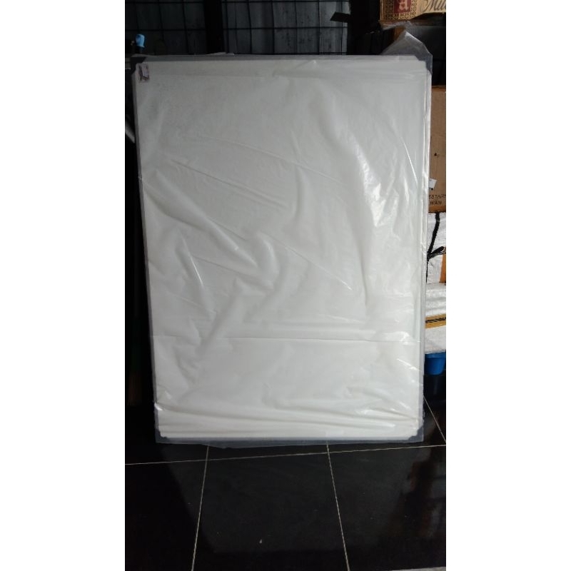 

PAPAN TULIS WHITEBOARD DINDING 60×80 PLUS SPIDOL DAN PENGHAPUS