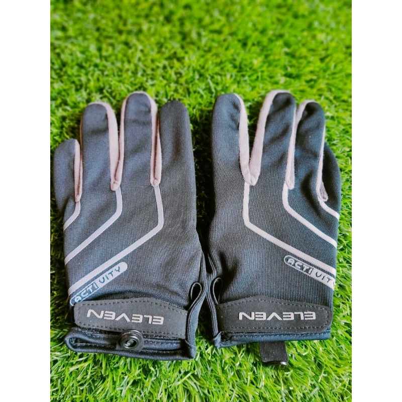 ELEVEN SARUNG TANGAN ACTIVITY