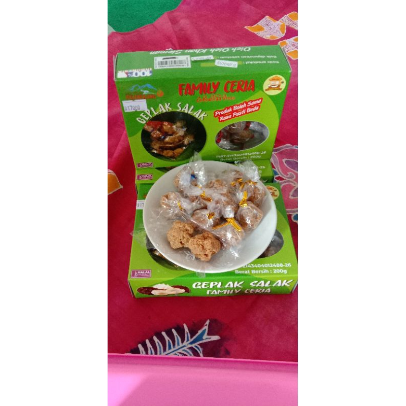 

Geplak Salak Family Ceria