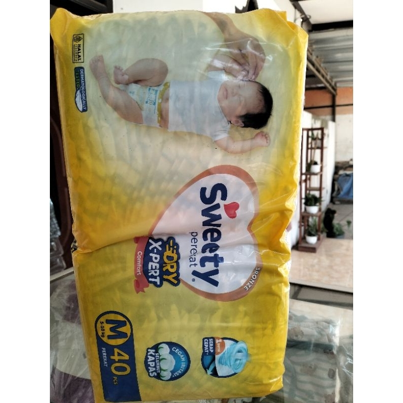 Pampers Sweety tipe perekat M-40