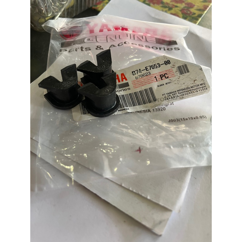 SLIDER RUMAH ROLLER KIP PLASTIK RUMAH ROLLER XMAX XMAX 250