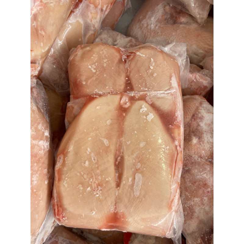 

PCA Dada ayam fillet Ukuran Besar 2kg (packingan 2kg) size 2kgan kurang lebih