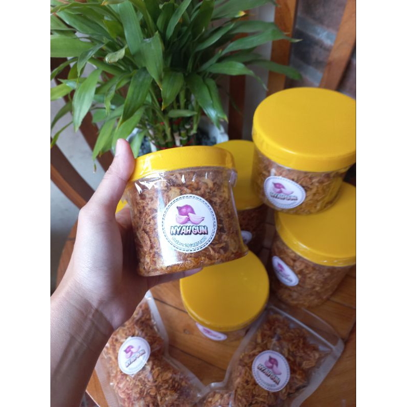 

Brambang goreng asli tanpa campuran 200gr Bawang goreng asli tanpa campuran 200gr
