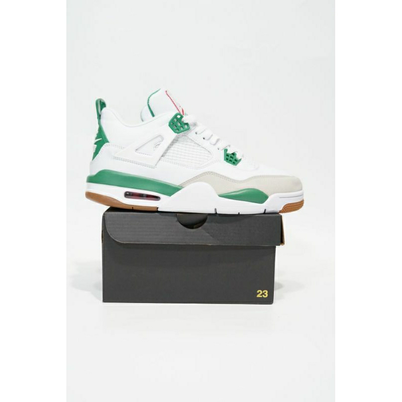 SNEAKERS AIR JORDAN 4 SB