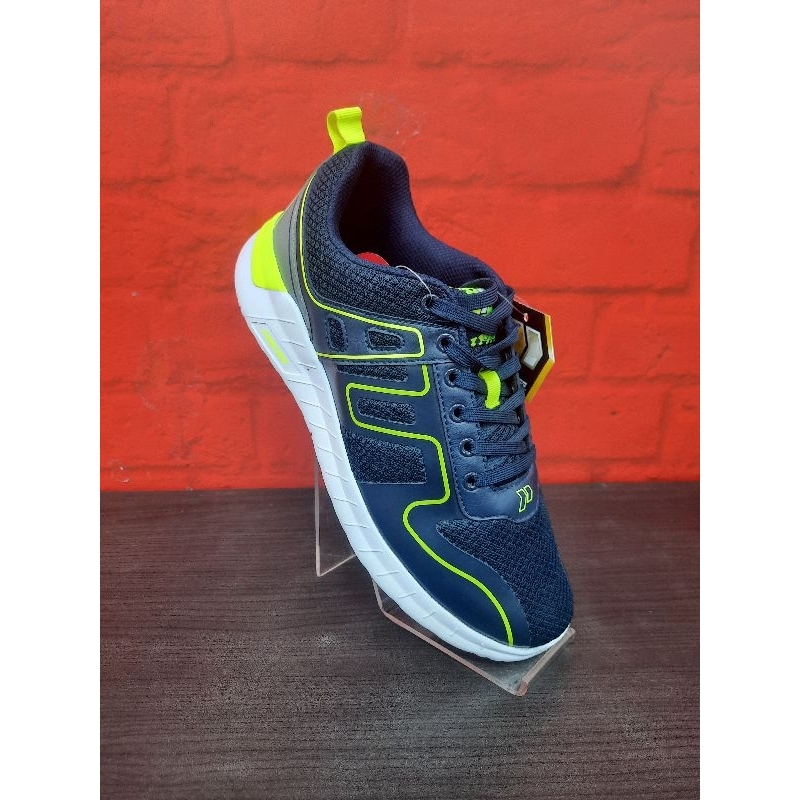 sepatu pria snikers precise murah