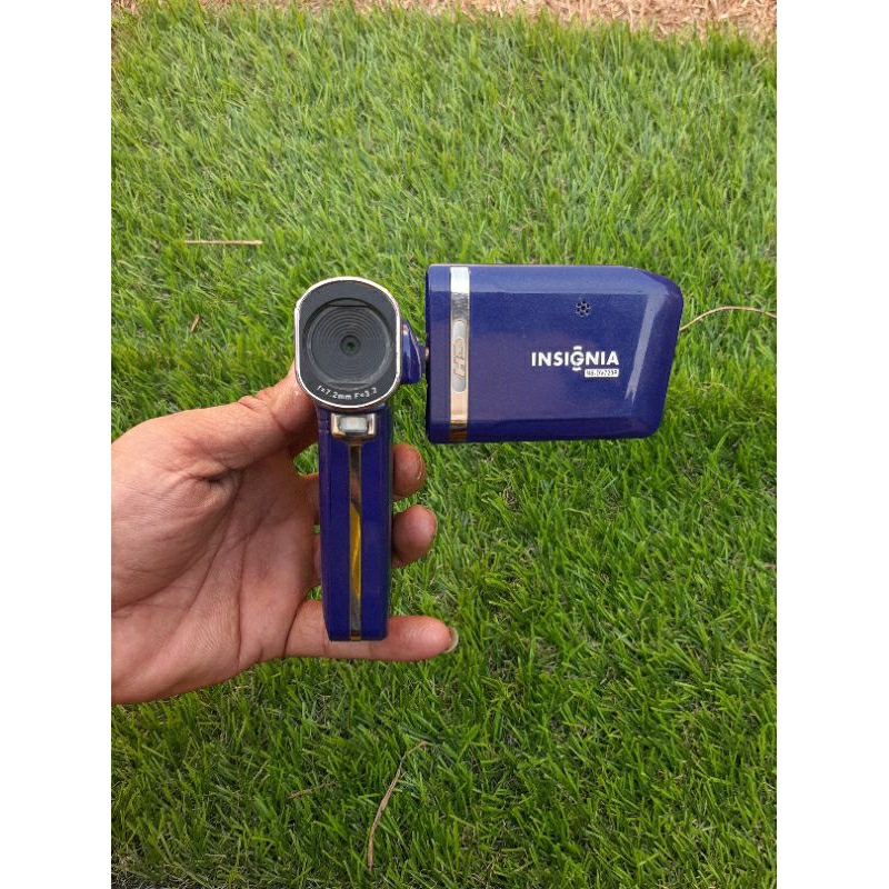 Camcorder INSIGNIA NS-DV720P Minus Gambling Part Camcorder (Bekas)