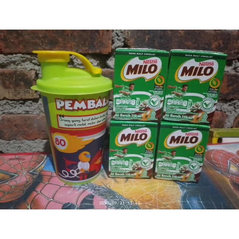 

PAKET SUSU MILO DAN TEMPAT MINUM