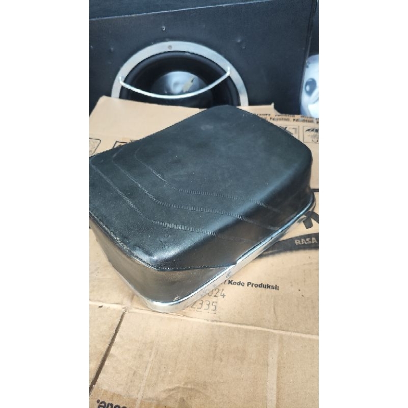 jok MG pisah vespa depan dan belakang dan tatakan jok belakang