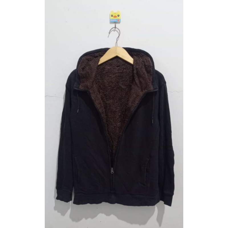 Hoodie zipper uniqlo bulu serpa original bahan terbaik