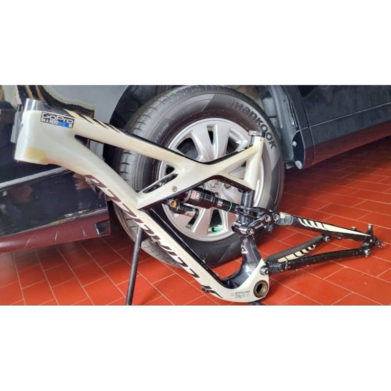 Specialized Enduro Expert Half Carbon 27.5 size M