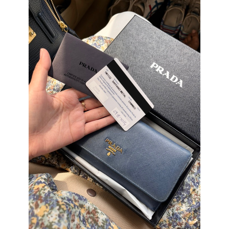 PRELOVED PRADA WALLET AUTHENTIC