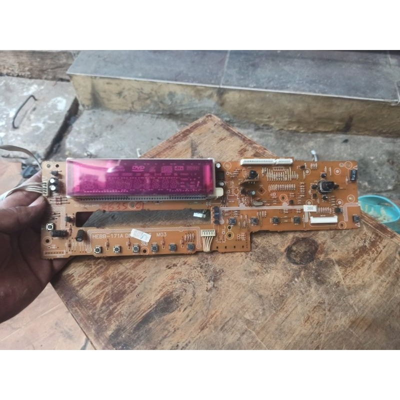 panel depan big band polytron bb3501