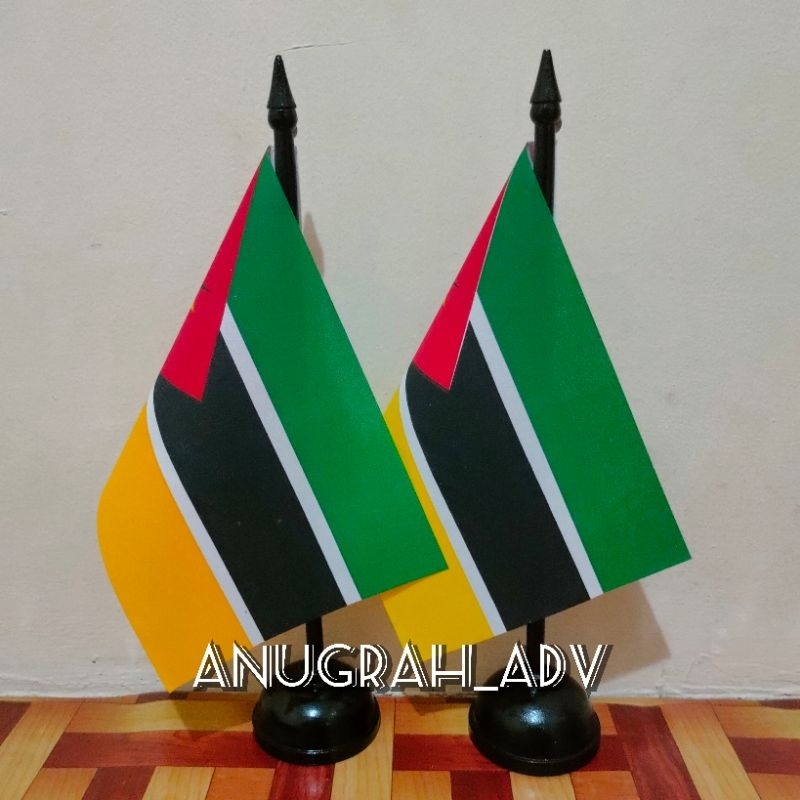 

tiang kayu bendera meja MOZAMBIK