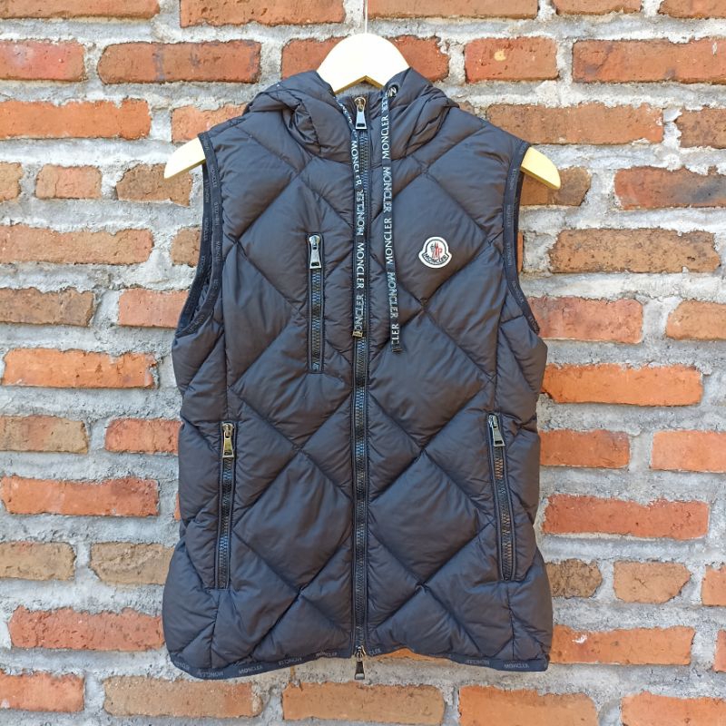 moncler second