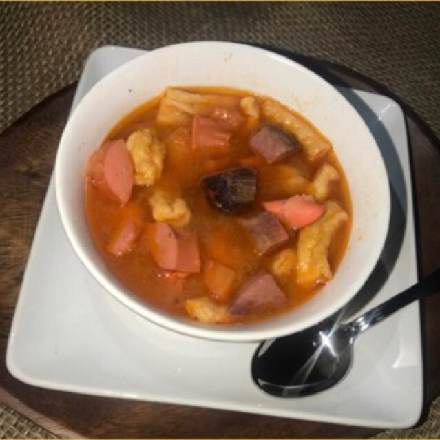 

Sop Merah Lidah Asin (Frozen / Warm)