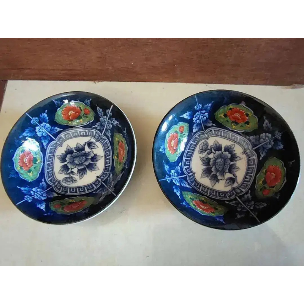 Keramik mangkok biru putih bunga stempel antik