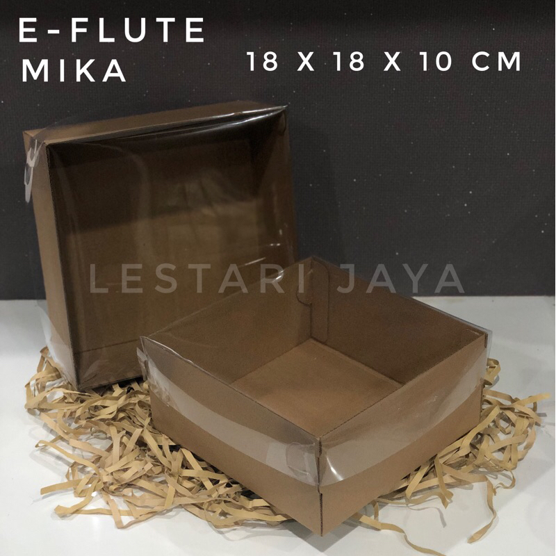 

Box Kardus E-Flute Tutup Mika Coklat Untuk Packaging Olshop Sovenir Baju Kotak Kado Hampers Snack Cake 18x18x10 CM