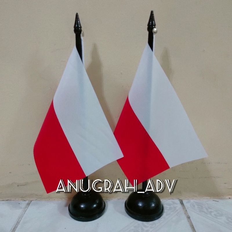 

tiang kayu bendera meja POLANDIA