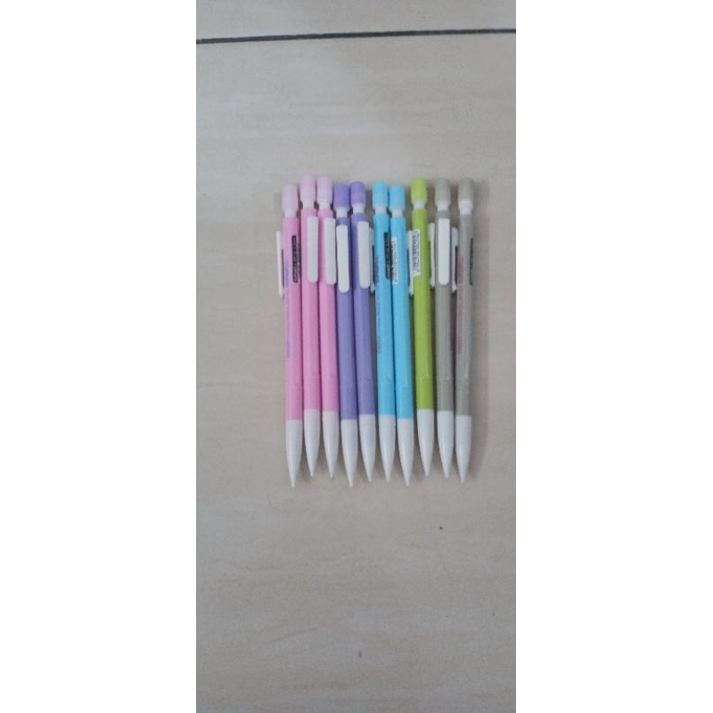

Pensil mekanik 0.5 mm