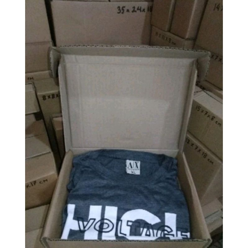 

kardus packing baru dan kuat polos luar dalam ukuran 27x21x5cm