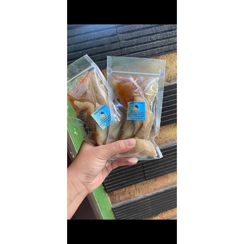 

Cireng isi ayam suwir