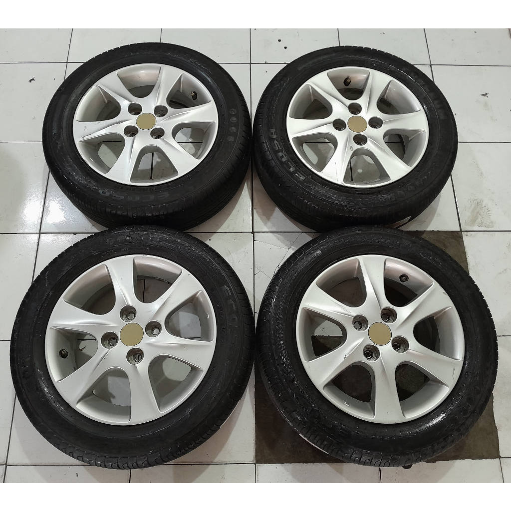 VELG MOBIL SECOND STANDAR SIRION RING 14 PCD 4X100 + BAN 175 65 R14