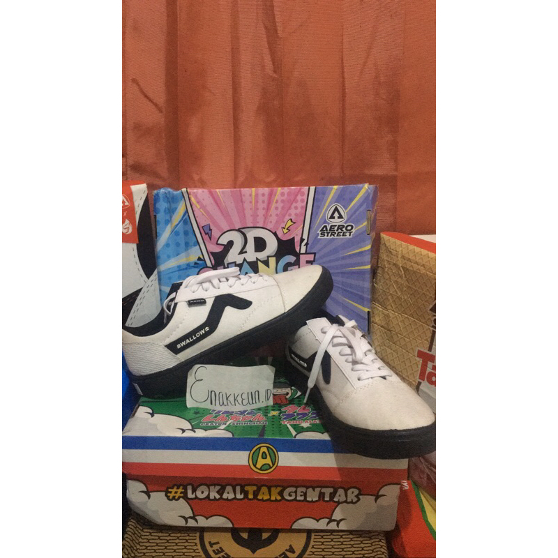 AEROSTREET X SWALLOW HITAM