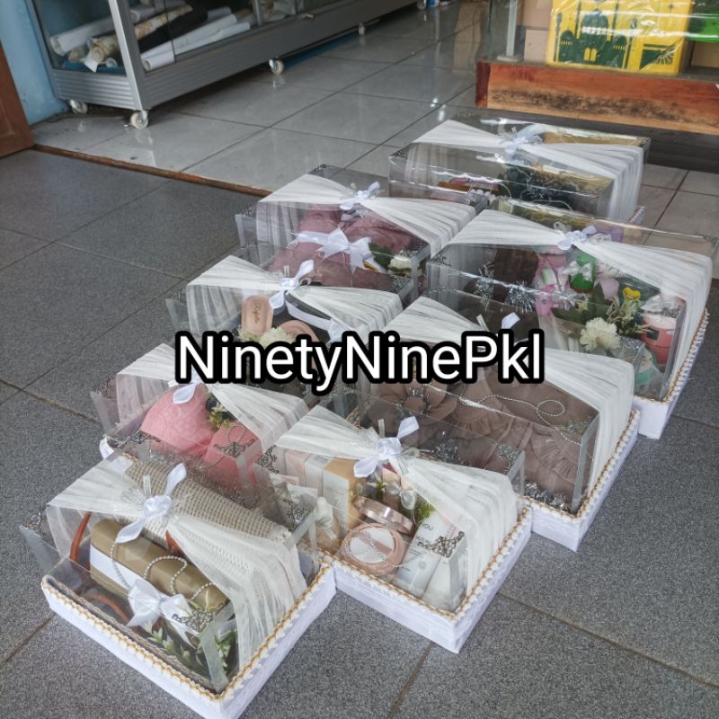 

BOX MIKA TILE SUDUT ISI 4 / KOTAK HANTARAN